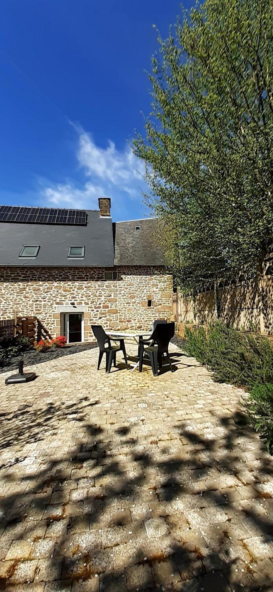 Au Lutin Pomme - Maison De Vacances Bretagne Mellé Dış mekan fotoğraf