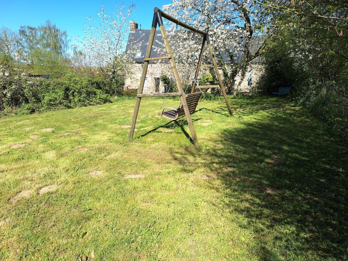 Au Lutin Pomme - Maison De Vacances Bretagne Mellé Dış mekan fotoğraf